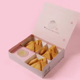 Liquid cheese samosa