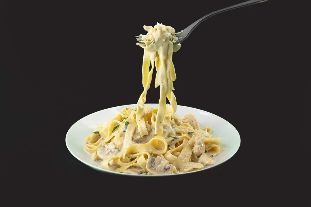Chicken Alfredo Tagliatelle