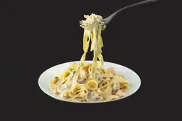 Chicken Alfredo Tagliatelle