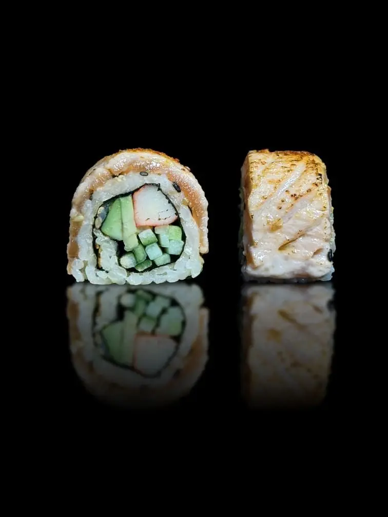 SALMON FLAME MAKI - 4 PC