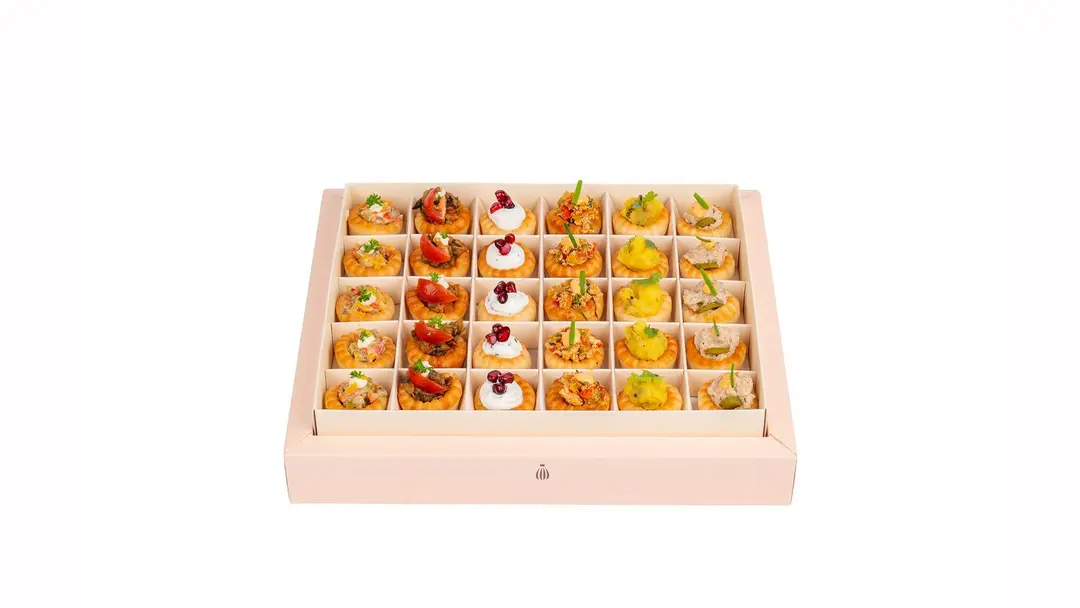 Mini salty canape