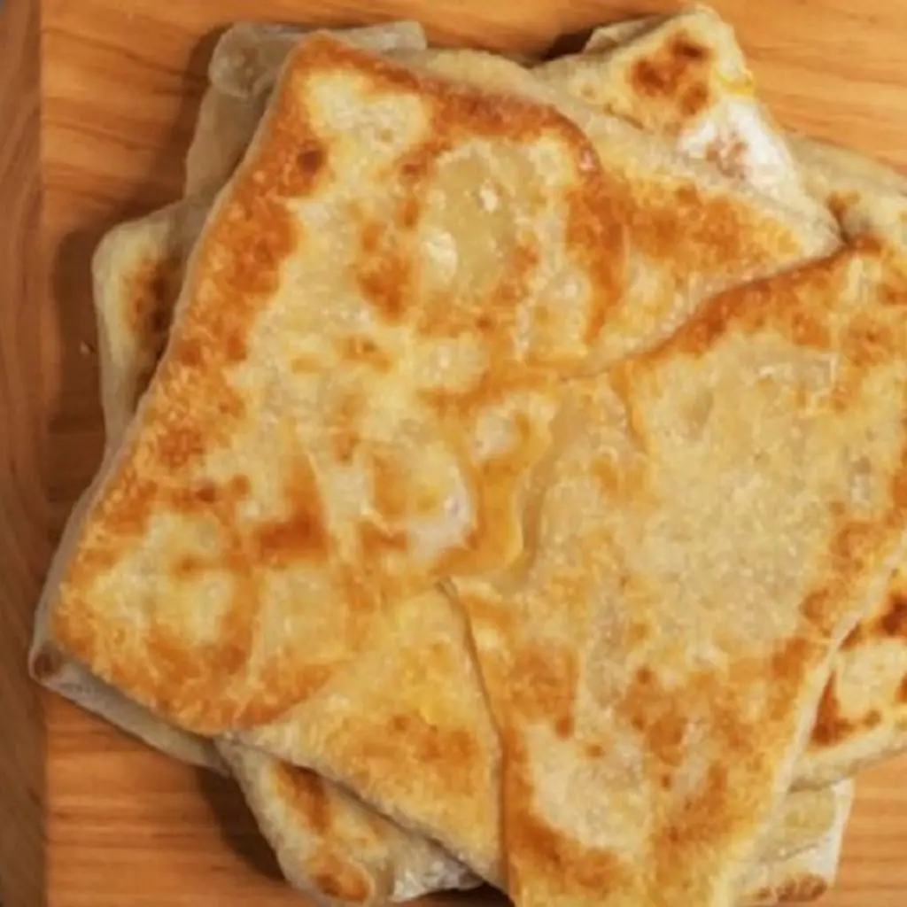 Sweet Mutabbaq with Cheese