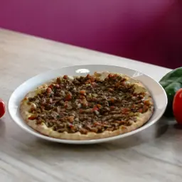 Zaatar with Tomato and Onions