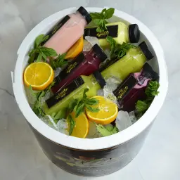 بوكس فلين به علب عصير