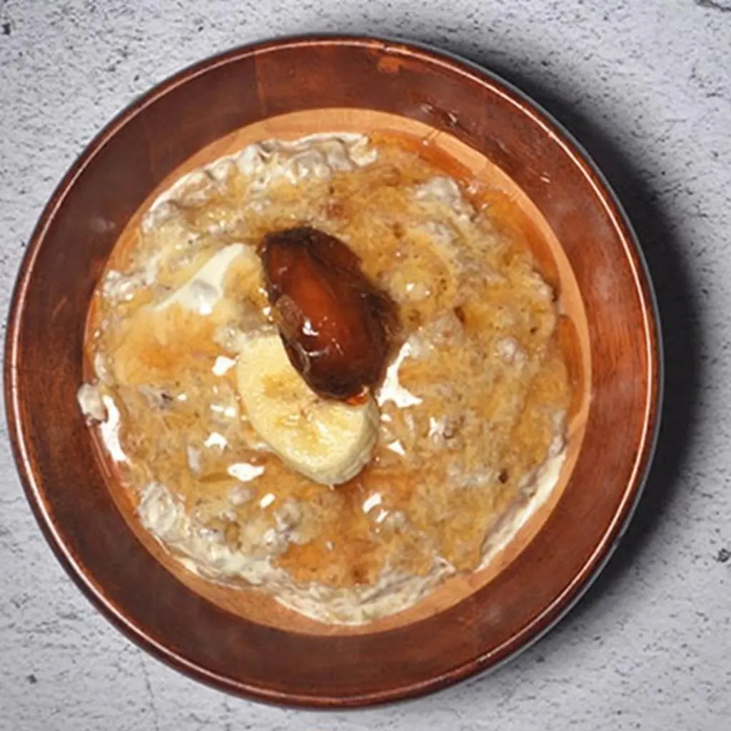 معصوب قشطة وعسل وتمر