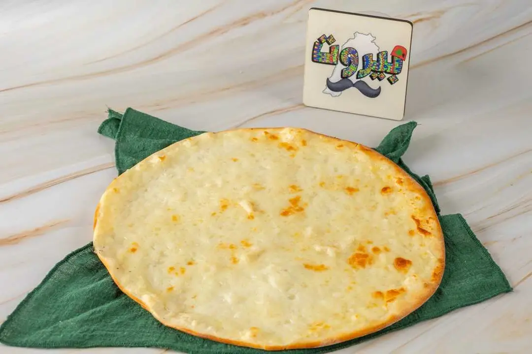 مناقيش جبنة عكاوي
