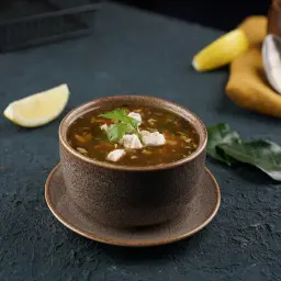 شوربة حامض وحار بالدجاج