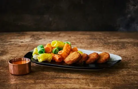 Crispy Chicken Nuggets With Chips