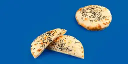 عيش مدور طحينية