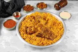 حاشي احمر