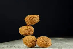 4 falafel pieces