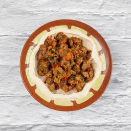 Hummus with Meat