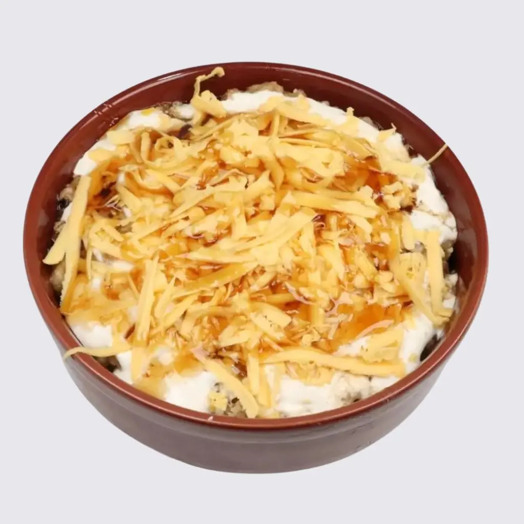 Masoob with Cream and Cheese