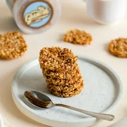 Coconut Crackers Keto