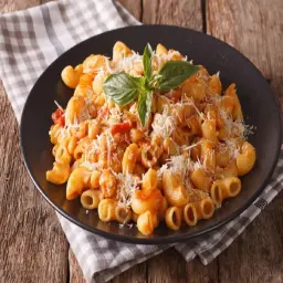 Pasta with Sauce