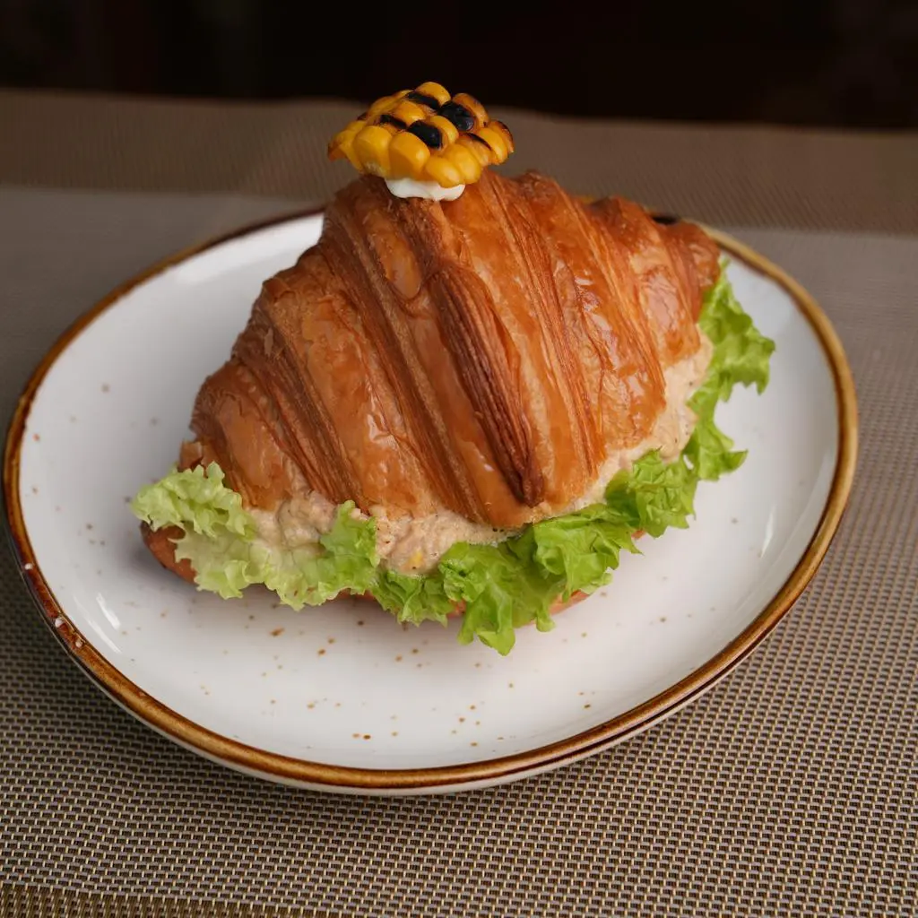 Tuna Croissant