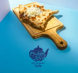 مناقيش سبانخ جبن