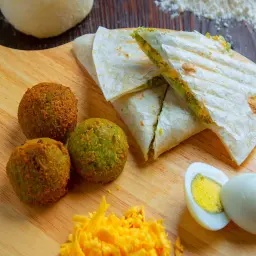 Qasadia Falafel