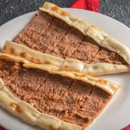 فطيرة محمرة