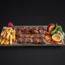 مشوي مشكل لحم