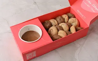 Cookies box with ice cream