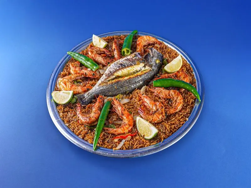 صينية دنيس مشورى مع جمبرى زيت وليمون