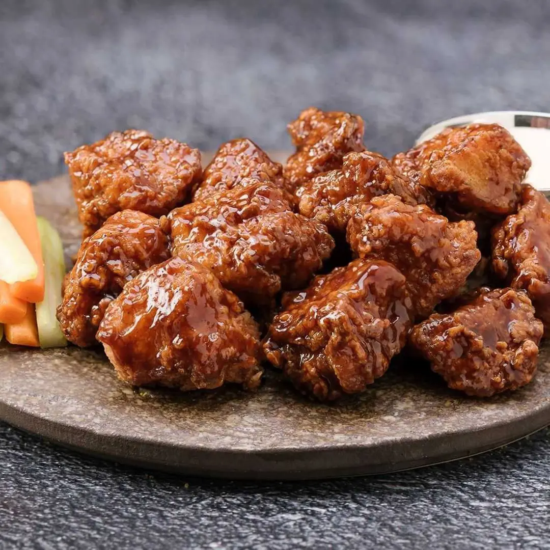 12 Bone-in Wings