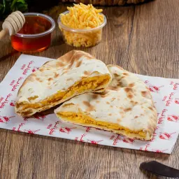 Cheddar with Honey Pie