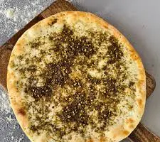 جبن بالزعتر