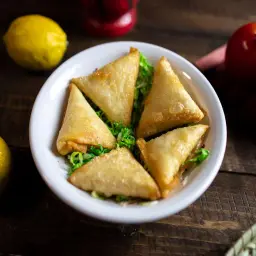 سمبوسة جبن