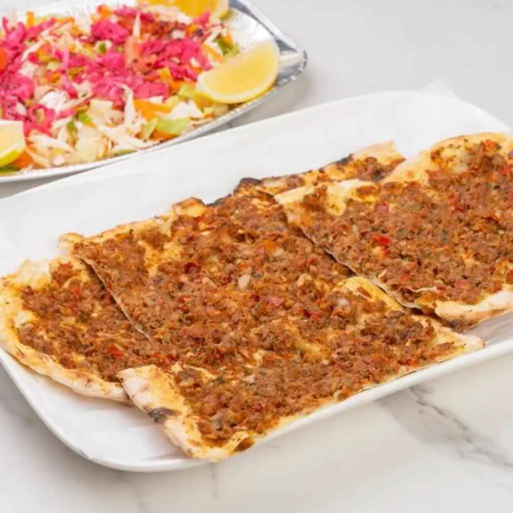 فطيرة باللحم