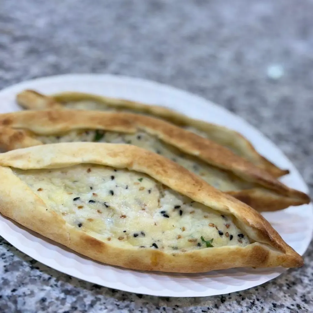 عجين عكاوي