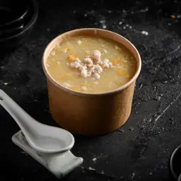 شوربة دجاج بالذرة