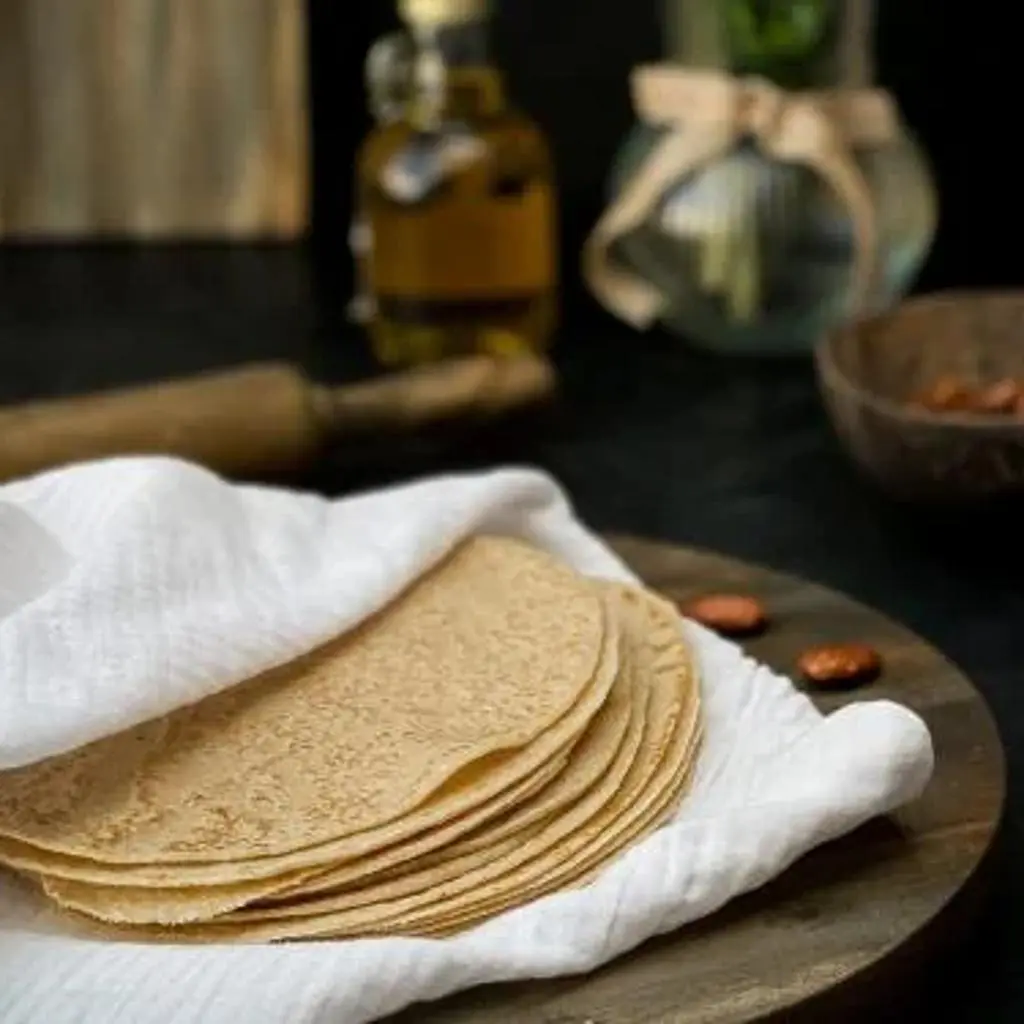 خبز اللوز بالشيا