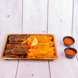 صحن مشكل ورق عنب وملفوف