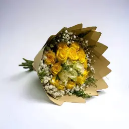 باقة ورد أبيض وأصفر