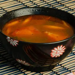 شوربة التوم يوم