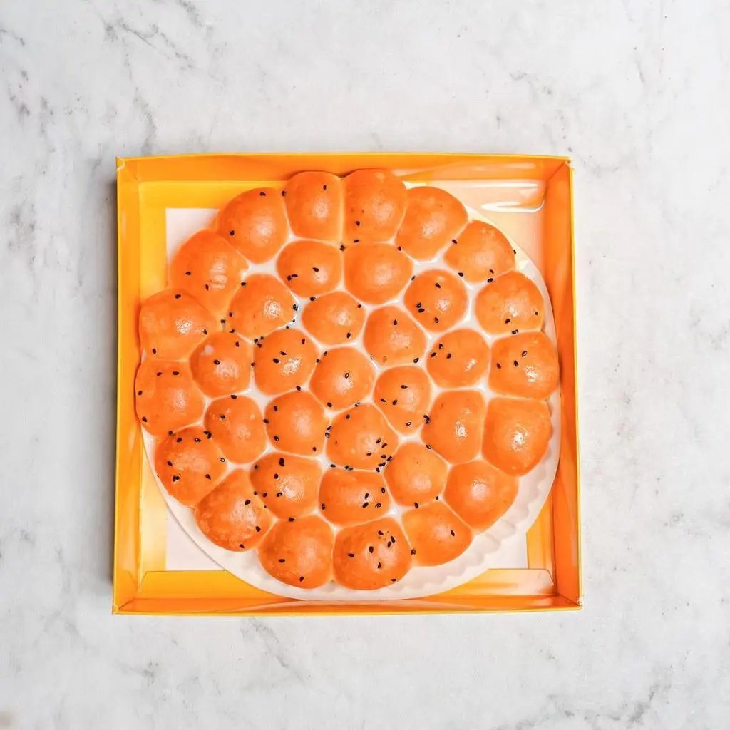 Honeycomb with Cheese