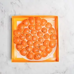 Honeycomb with Cheese