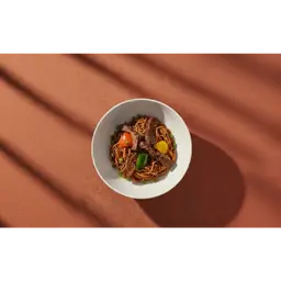 نودلز لحم