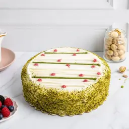 Strawberry pistachio ice cream cake
