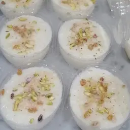 أرز باللبن مكسرات