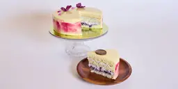 Small raspberry cake