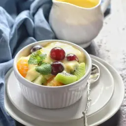 كاسترد بالفواكه
