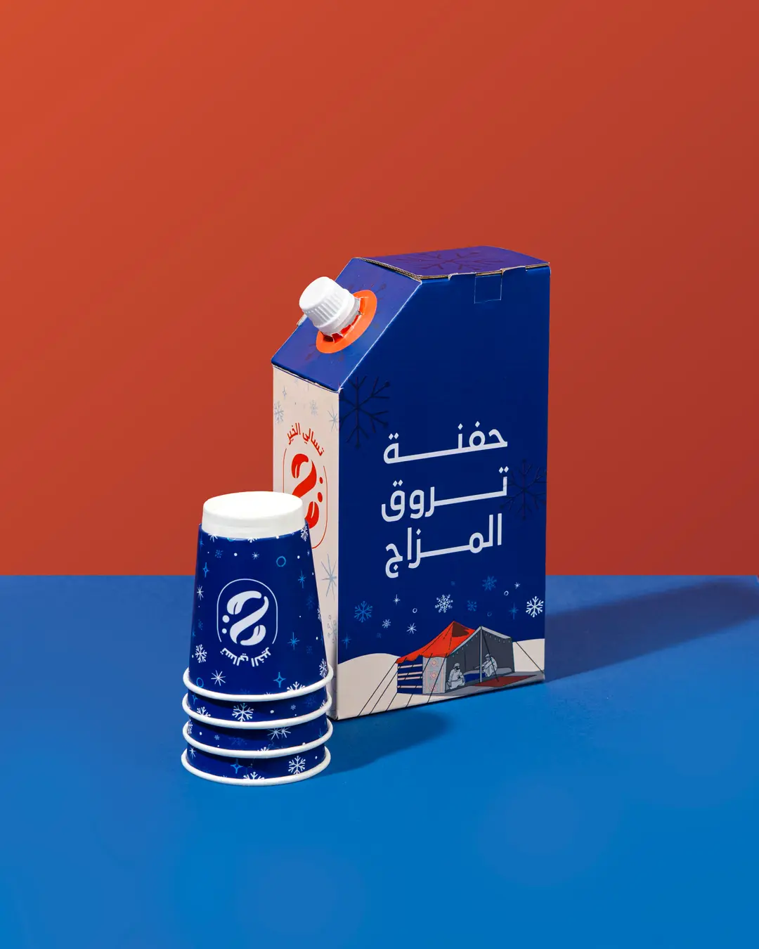 بوكس السحلب حار مع المكسرات