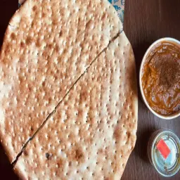 تميس بالسمن والسمسم