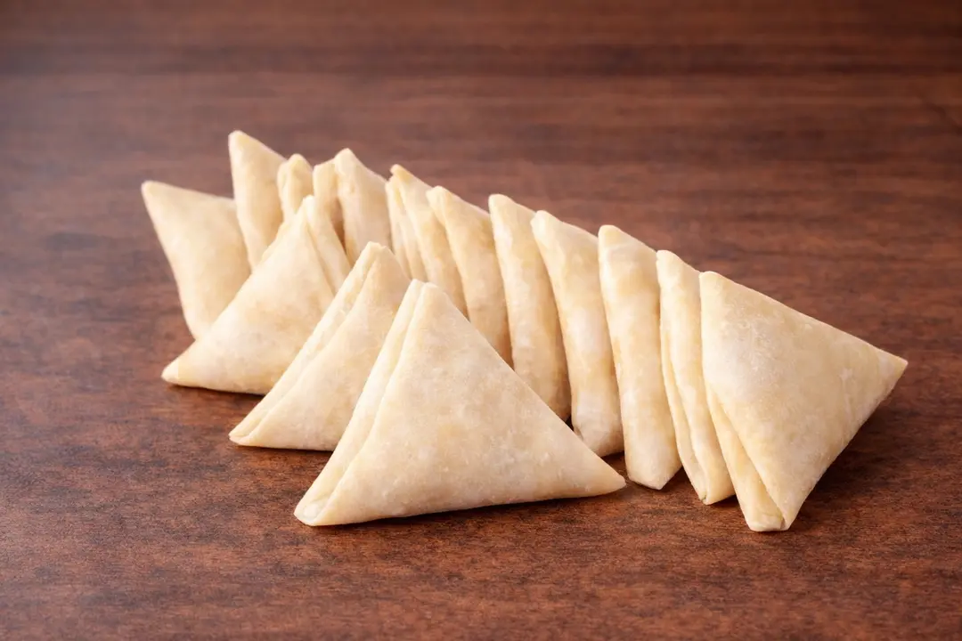 Sambosa beef frozen