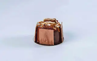 Mini Snickers Mousse Cake