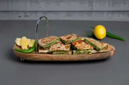 Mutabaq vegetables with chicken