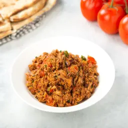 Tuna with Peas Qalaba